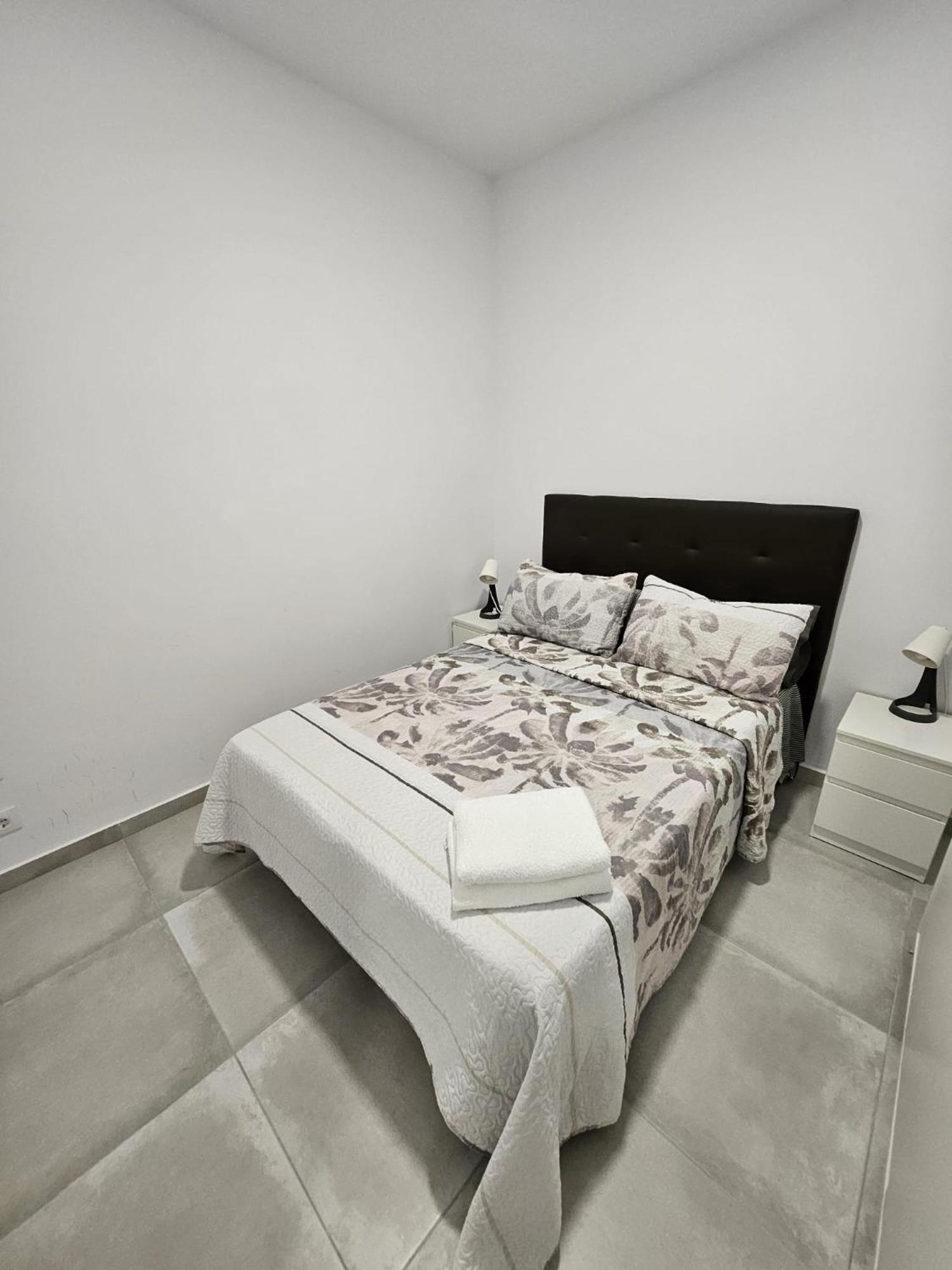 Apartments Jota Barcelona Buitenkant foto